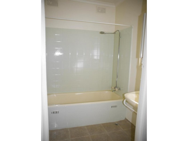 16 Ruston Street, Renmark SA 5341