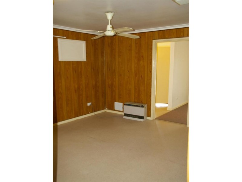 12 Ogilvy Street, Renmark SA 5341