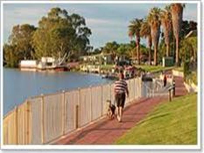 1-8 Barrington Street, Renmark SA 5341
