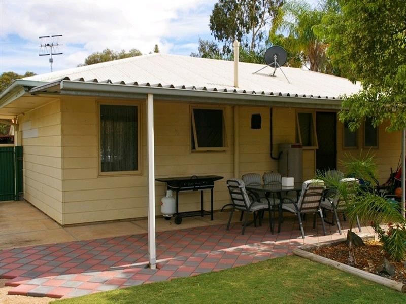 6 Howie Drive, Renmark SA 5341