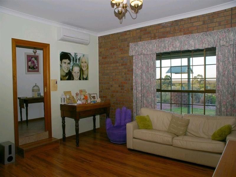419 Cooltong Avenue, Renmark SA 5341