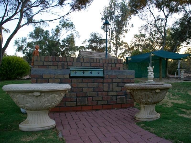 419 Cooltong Avenue, Renmark SA 5341