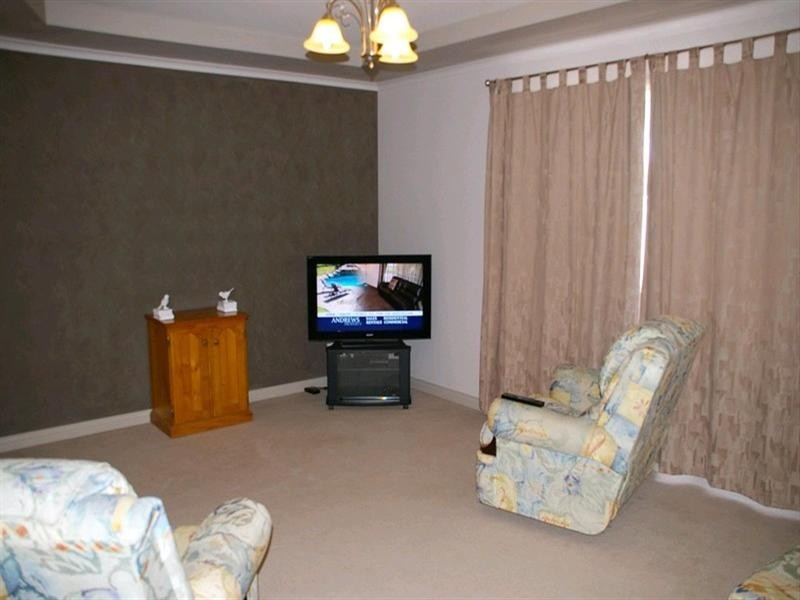 15 Cook Street, Renmark SA 5341