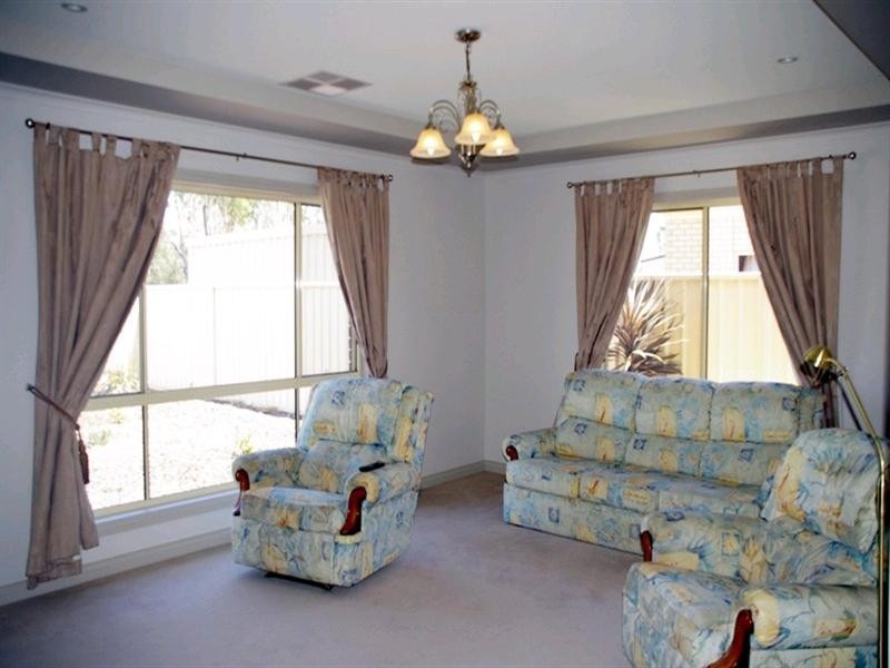 15 Cook Street, Renmark SA 5341