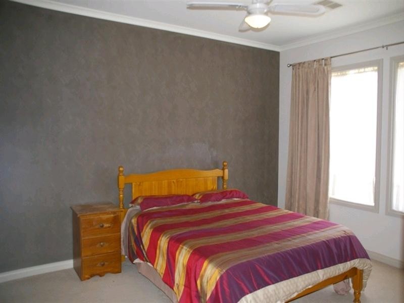 15 Cook Street, Renmark SA 5341