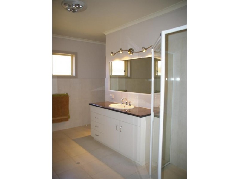 15 Cook Street, Renmark SA 5341