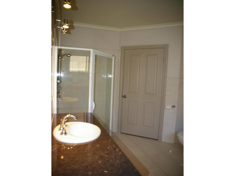 15 Cook Street, Renmark SA 5341