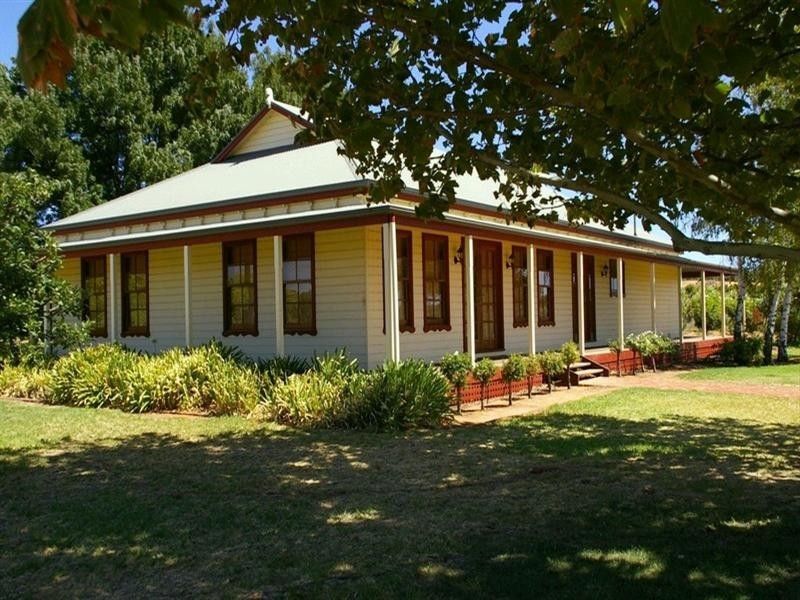 422 Roper Street, Renmark SA 5341