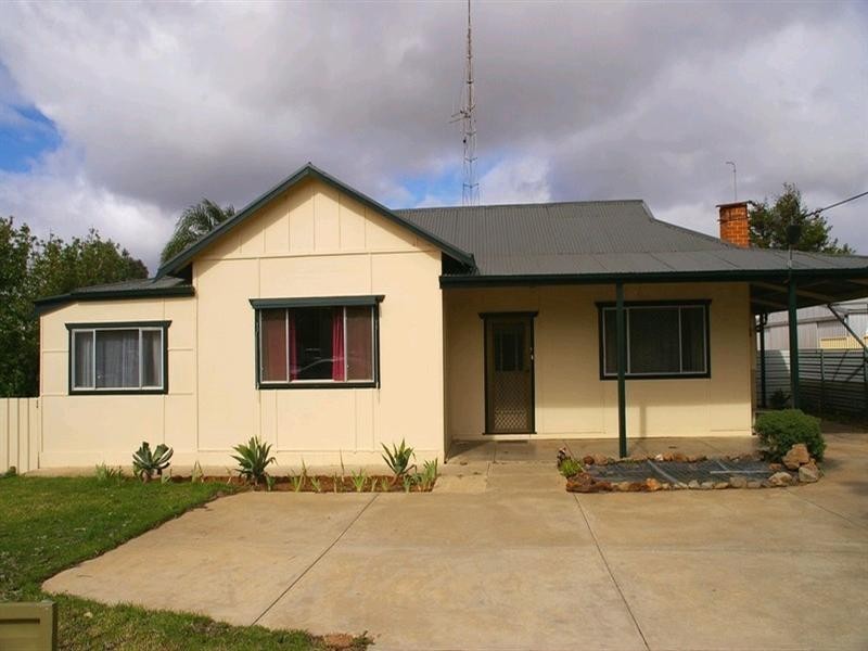 8 Anderson Terrace, Glossop SA 5344