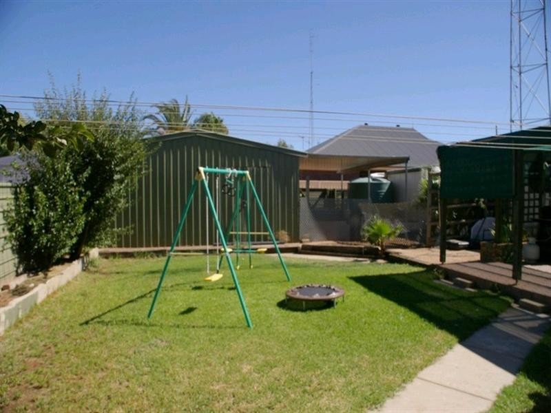 8 Anderson Terrace, Glossop SA 5344