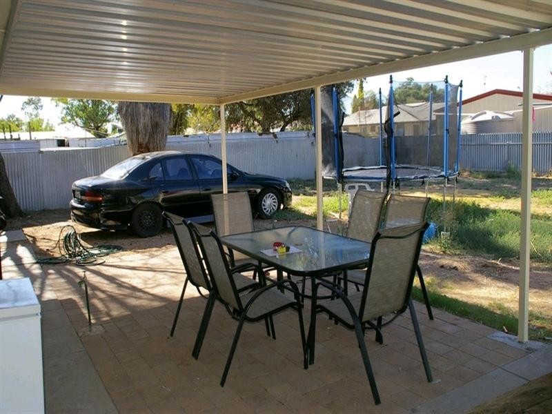 12 Howie Drive, Renmark SA 5341