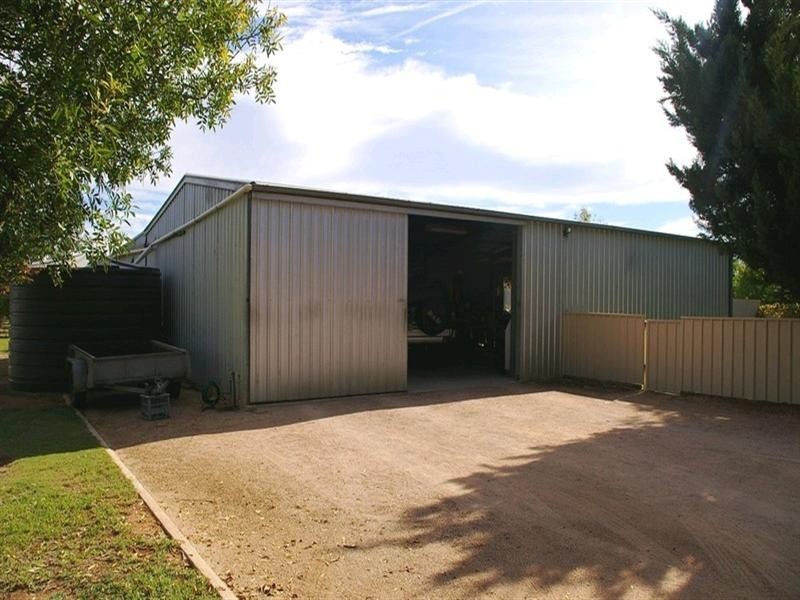 20233 Renmark Avenue, Renmark SA 5341