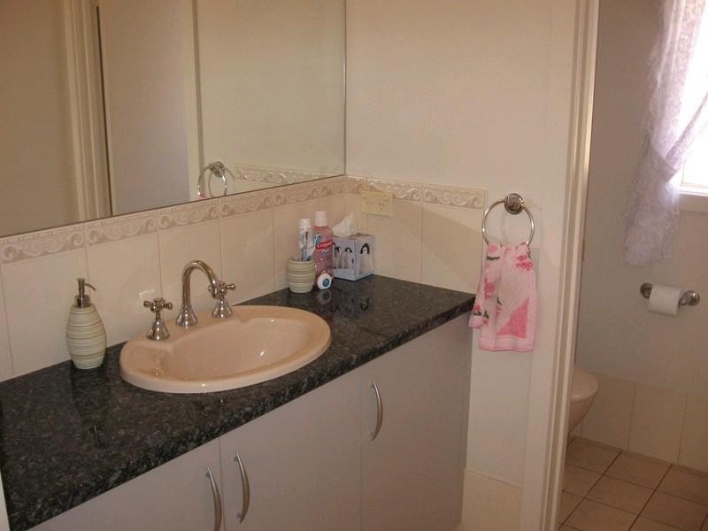 8 Eckermann Close, Paringa SA 5340