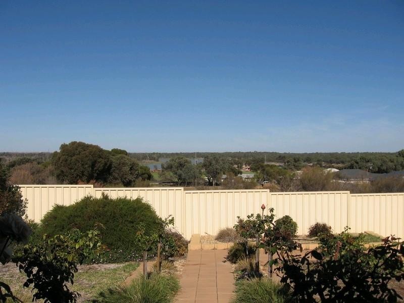 8 Eckermann Close, Paringa SA 5340