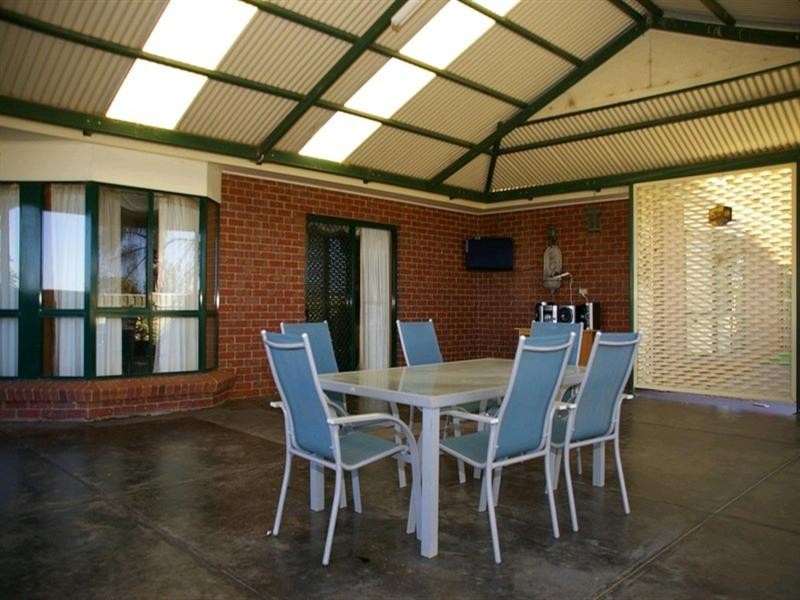 237 Arumpo Street, Renmark SA 5341