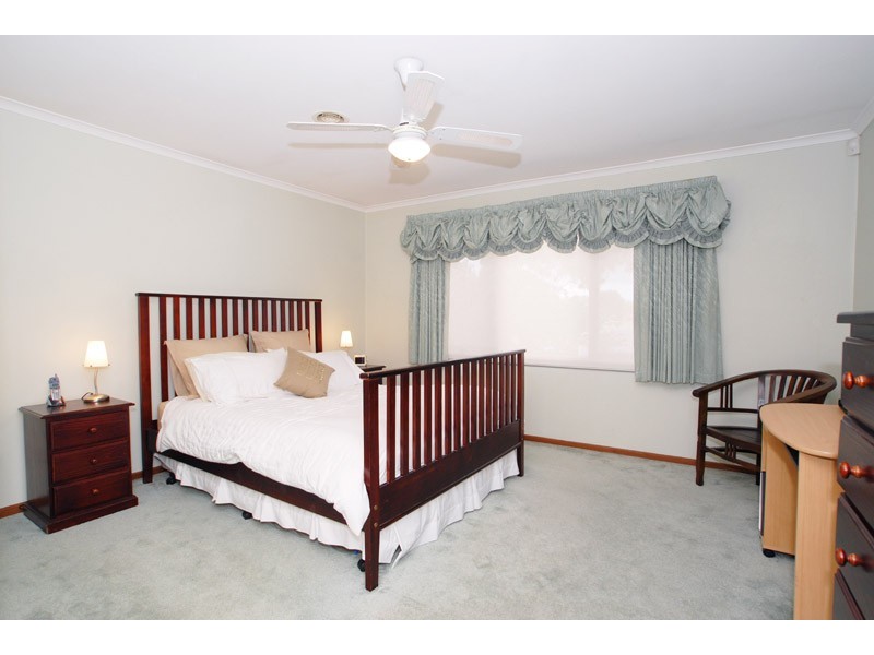 15 Bianca Drive, Aspendale Gardens VIC 3195