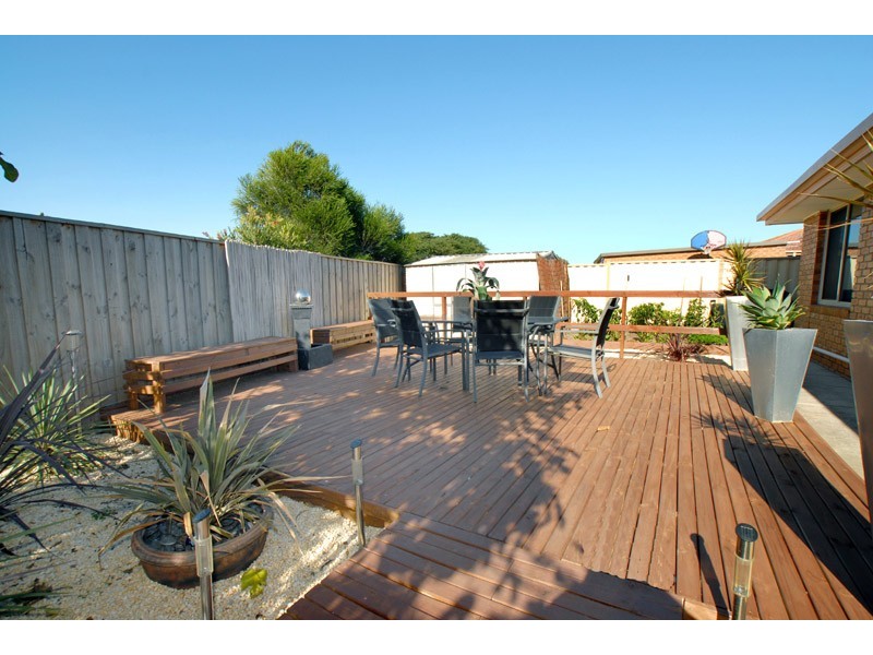 25 Brett Drive, Keysborough VIC 3173