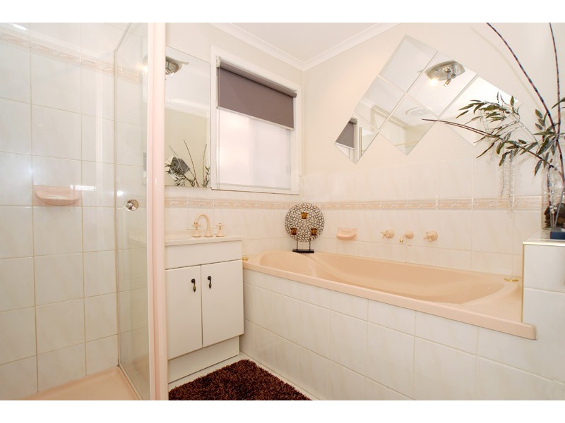 25 Brett Drive, Keysborough VIC 3173