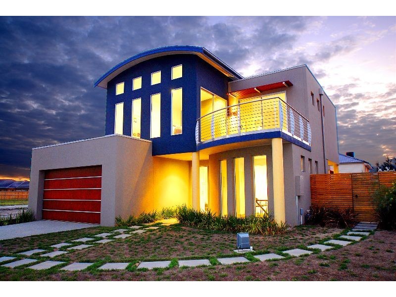 13 Burdekin Boulevard, Waterways VIC 3195