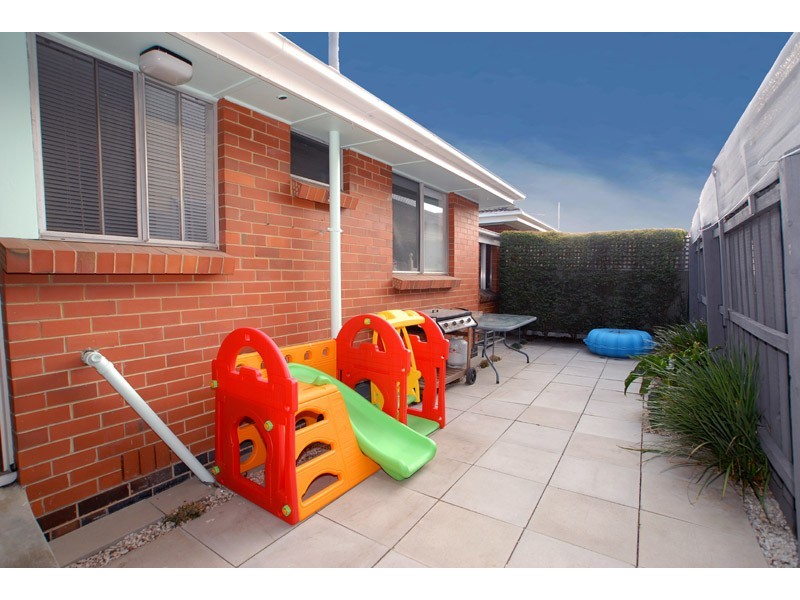 17 Cedric Street, Parkdale VIC 3195