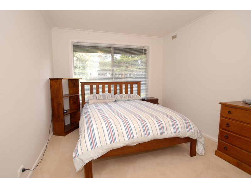 17 Cedric Street, Parkdale VIC 3195