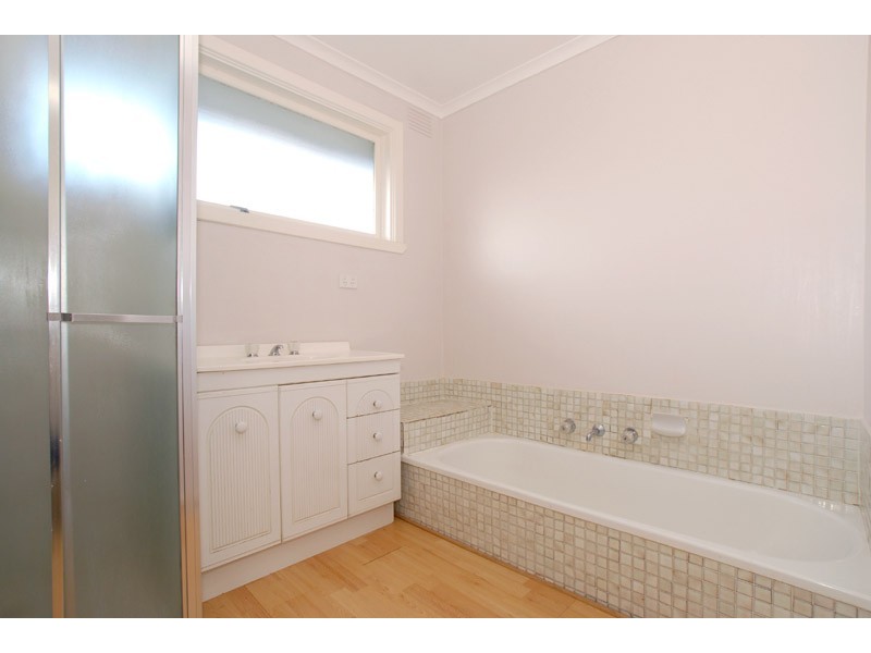 12/76 Athol Road, Springvale South VIC 3172