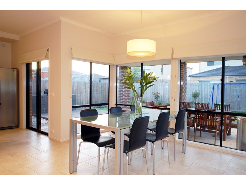 3 Winterset Close, Mordialloc VIC 3195