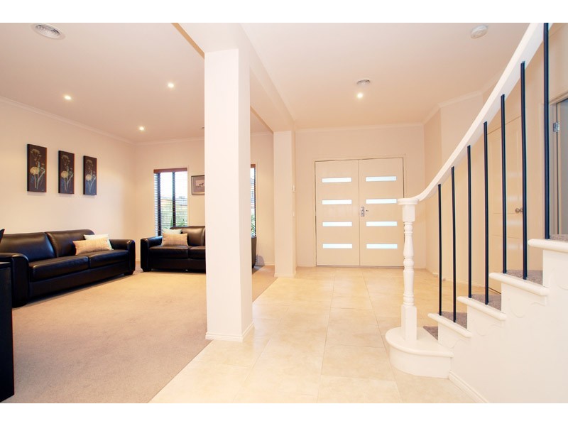 3 Winterset Close, Mordialloc VIC 3195