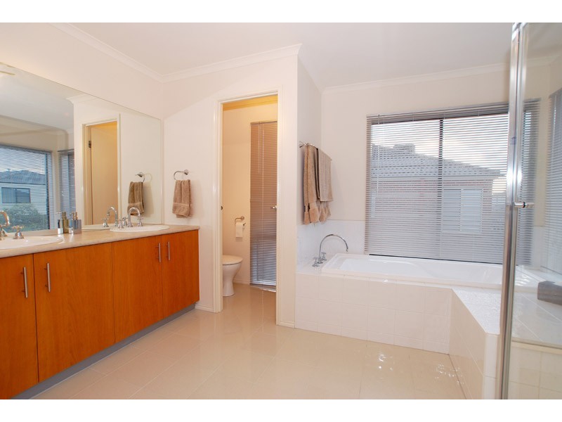 3 Winterset Close, Mordialloc VIC 3195