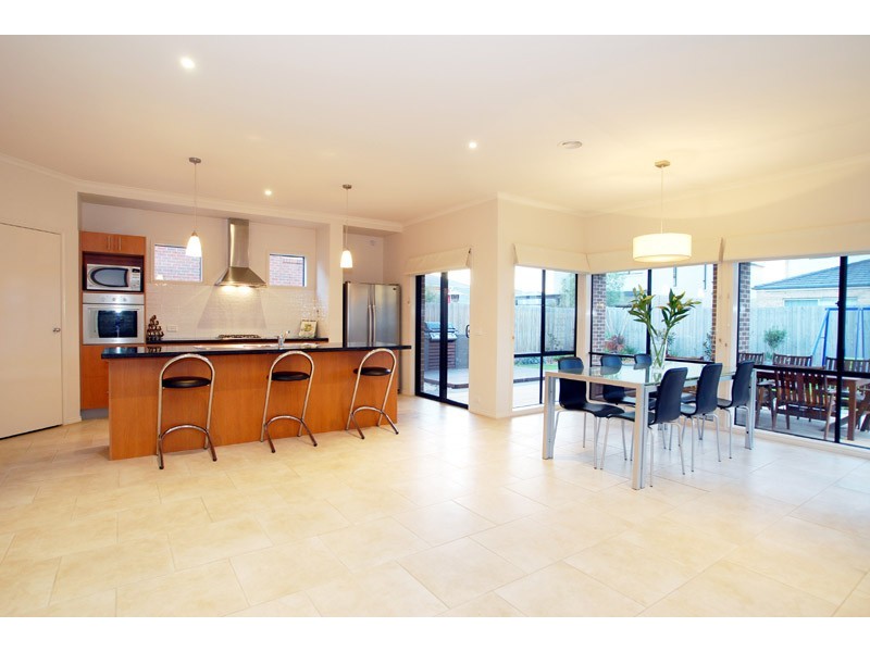 3 Winterset Close, Mordialloc VIC 3195