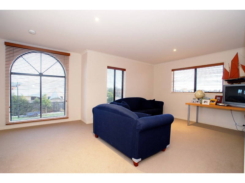 3 Winterset Close, Mordialloc VIC 3195