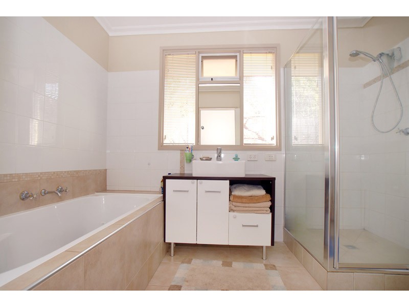 21 Connewarra Avenue, Aspendale VIC 3195