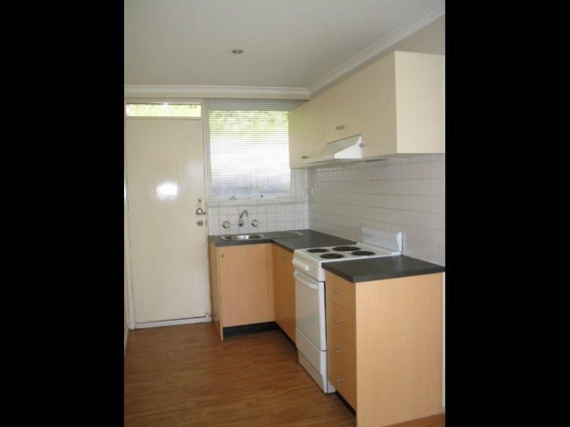 2/138 Warrigal Road, Mentone VIC 3194