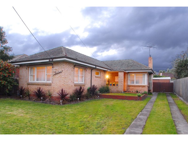 13 Barker Street, Cheltenham VIC 3192