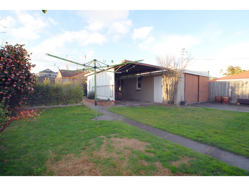 13 Barker Street, Cheltenham VIC 3192