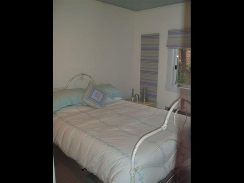 92 Rae Avenue, Edithvale VIC 3196