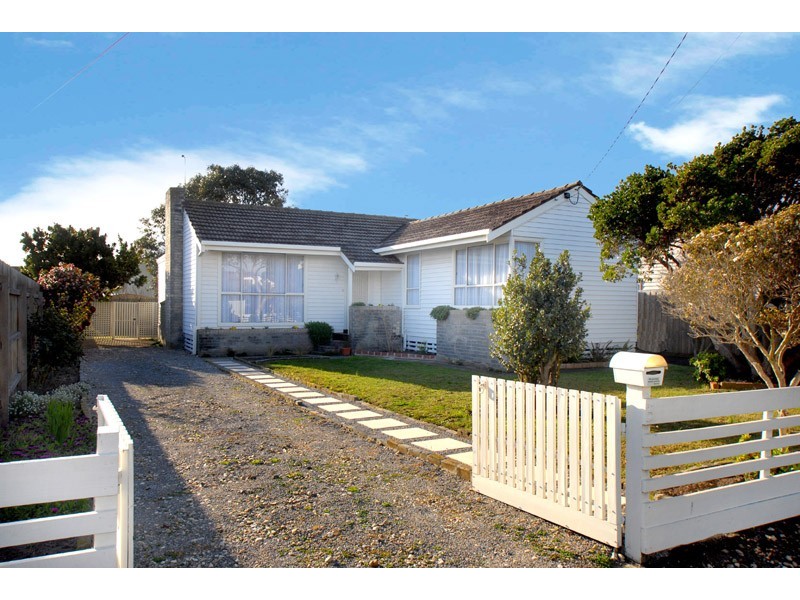 3 Ruvina Street, Aspendale VIC 3195