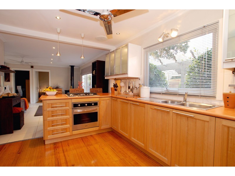 24 Stanley Street, Frankston VIC 3199