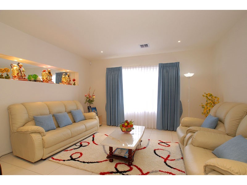 12 Coorong Cirlcle, Waterways VIC 3195