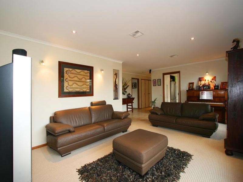 202 Gladesville Boulevard, Patterson Lakes VIC 3197