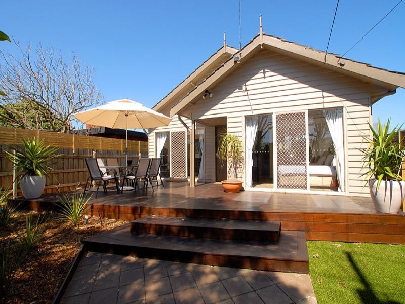 4 Scott Street, Seaford VIC 3198