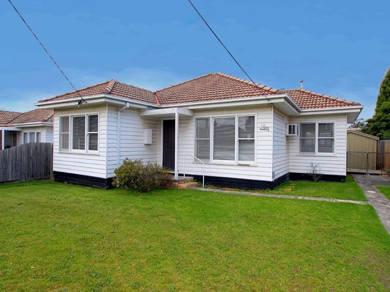 10 McNab Court, Dandenong VIC 3175