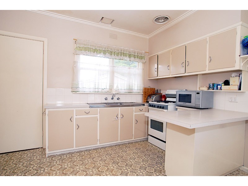 10 McNab Court, Dandenong VIC 3175