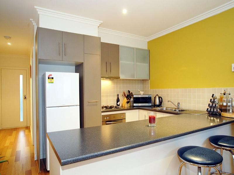 2/6 Belle Crescent, Mordialloc VIC 3195