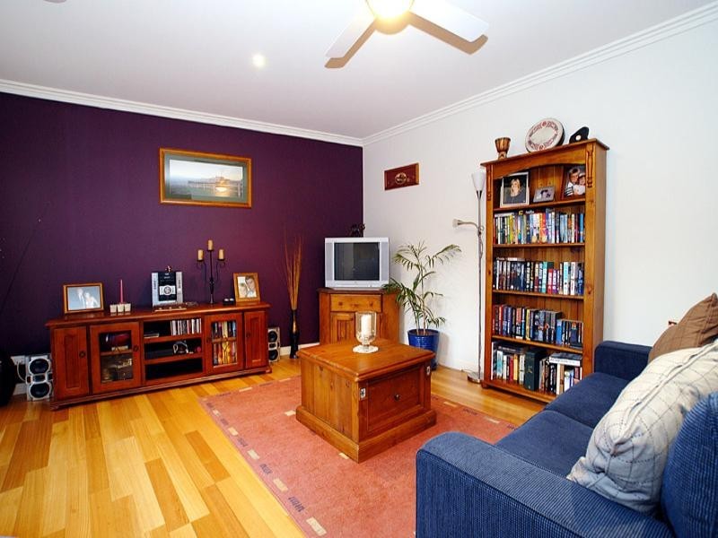 2/6 Belle Crescent, Mordialloc VIC 3195