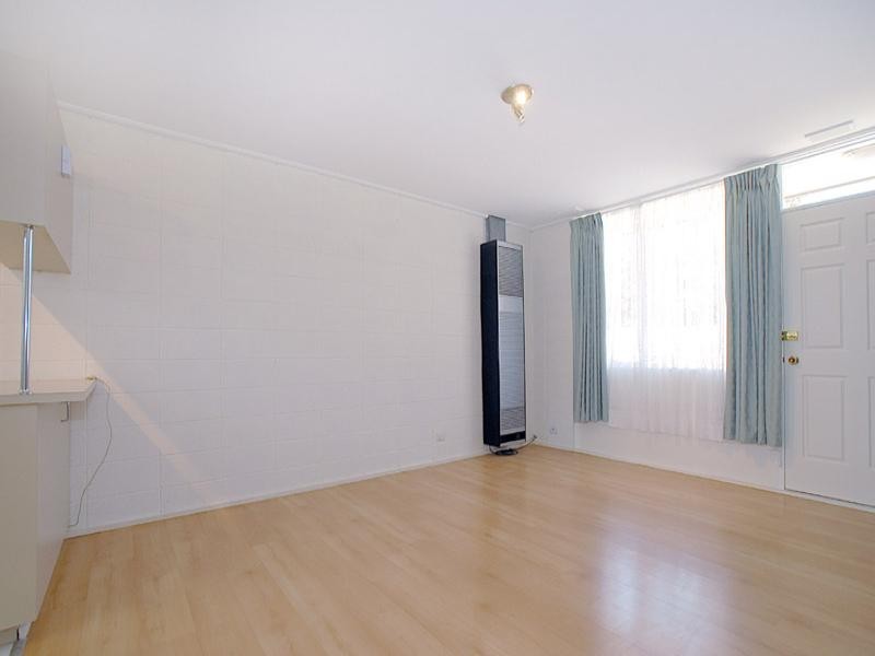 2/23 Swan Walk, Chelsea VIC 3196