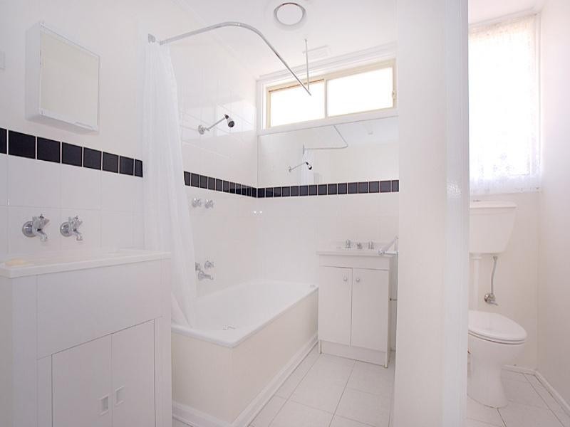 2/23 Swan Walk, Chelsea VIC 3196