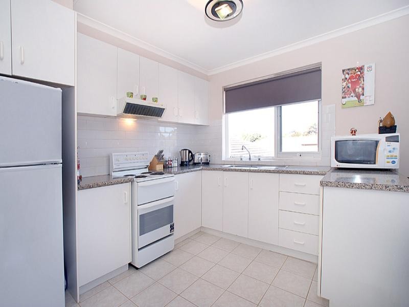 4/33a Brownfield Street, Mordialloc VIC 3195