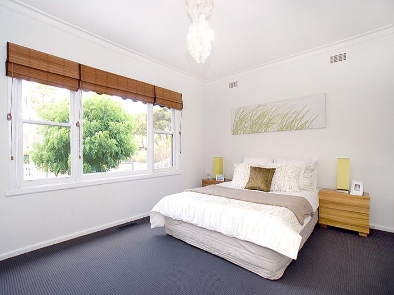 6 Rivette Street, Mordialloc VIC 3195
