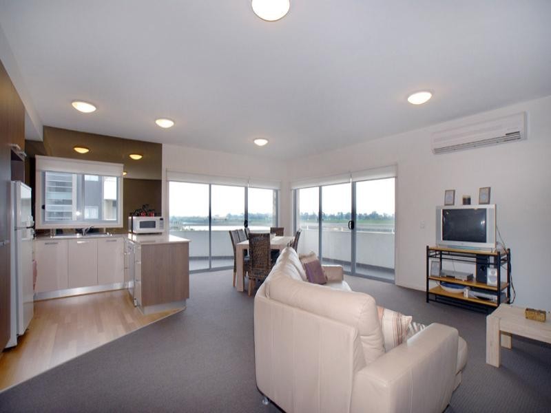 44/60 GLADESVILLE Boulevard, Patterson Lakes VIC 3197